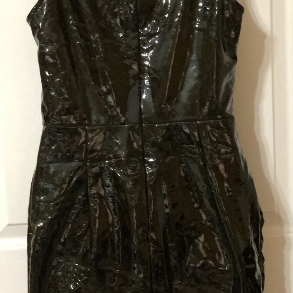 LBD - Picture 2 of 4